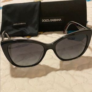 Dolce & Gabbana sunglasses DG4216